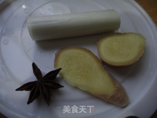 粉丝豆干炖小排的做法步骤：2