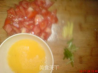 番茄蛋花汤的做法步骤：2