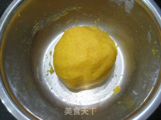 甜糯南瓜饼的做法步骤：2