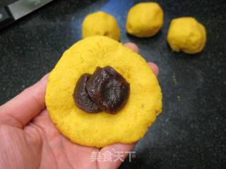甜糯南瓜饼的做法步骤：2