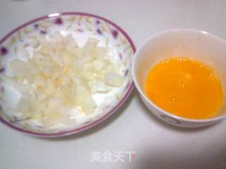 香香蛋炒饭的做法步骤：2