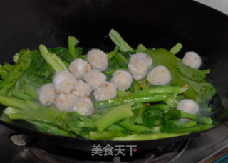 肉丸春菜汤的做法步骤：2