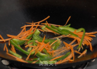 剁椒炒三丝的做法步骤：2