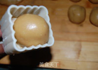 红酒冰皮月饼的做法步骤：2