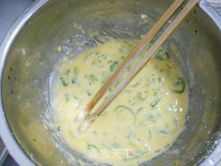 葱香腊肠鸡蛋饼的做法步骤：2