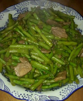 豆角炒肉的做法
