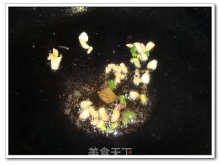 南瓜肉片焖饭的做法步骤：2