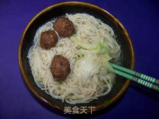 肉丸鲜蔬面的做法步骤：2