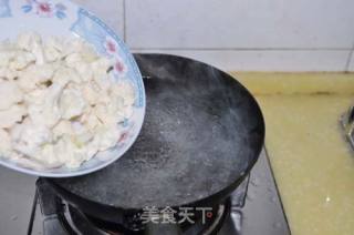 西红柿炒菜花的做法步骤：3