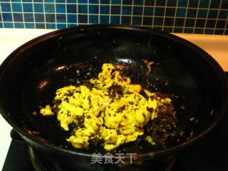 芽菜炒笨鸡蛋的做法步骤：4