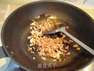 萝卜叶炒火腿的做法步骤：2