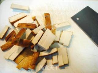 私家菜“黑椒香干炒笋条”的做法步骤：2