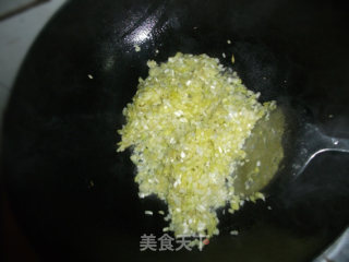 韭菜花煎蛋的做法步骤：2