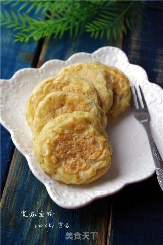 【自制健康美味小吃】黑椒鱼饼