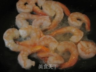 蚝油虾仁的做法步骤：2