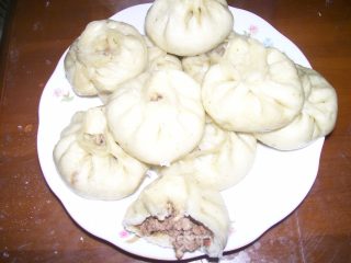 香菇肉包的做法步骤：2