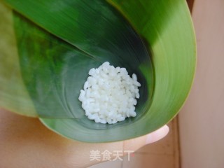 大红豆粽子的做法步骤：2