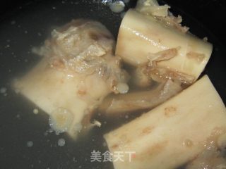 咖喱米线牛肉汤的做法步骤：2