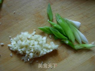 红油肉末茄子的做法步骤：2