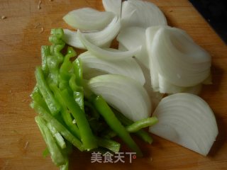 孜然牛肉条的做法步骤：2