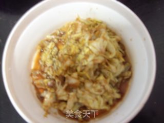 酱爆洋白菜的做法步骤：2