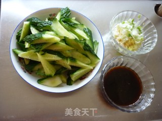 浇汁黄瓜的做法步骤：2