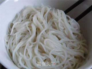 鲜汤粉的做法步骤：2