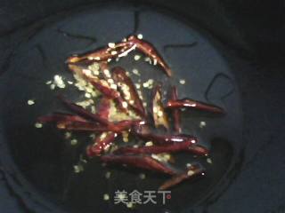 简单香辣炝炒藕丝的做法步骤：2