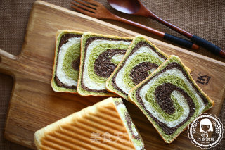 三色吐司的做法