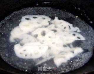 糖醋藕片的做法步骤：2