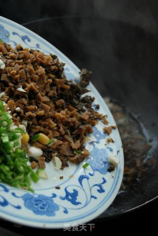 佐粥送饭的绝佳伴侣 ——豆米大头菜的做法步骤：2