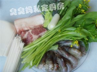 肉末鲜虾馄饨面的做法步骤：2