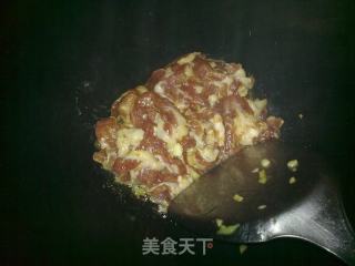 青椒炒肉片的做法步骤：2