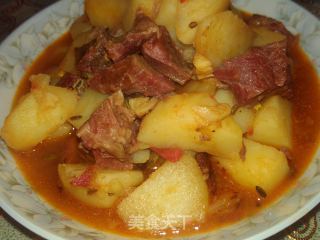 土豆烧牛肉的做法