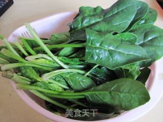鱼香菠菜的做法步骤：2