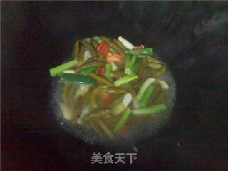 泡椒炒牛肉的做法步骤：2