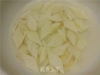 淮山炒百合的做法步骤：2
