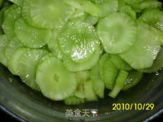 简易版腌莴笋图解的做法步骤：2
