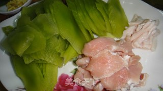 莴笋炒肉片的做法步骤：2