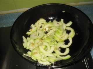 西葫芦炒番茄的做法步骤：2