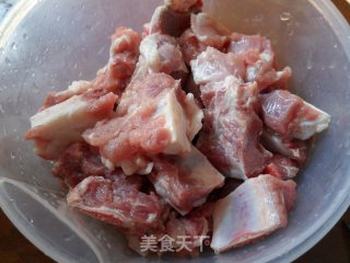 沙茶酱烧排骨的做法步骤：2