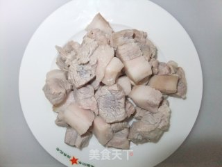麦香卤肉夹馍的做法步骤：2