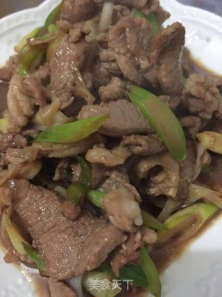 葱爆羊肉的做法