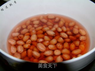 冬日温情——浓香的花生牛奶的做法步骤：2