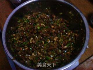 萝卜粉条猪肉大包的做法步骤：2