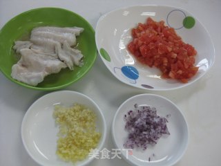 番茄鱼茸汤的做法步骤：2