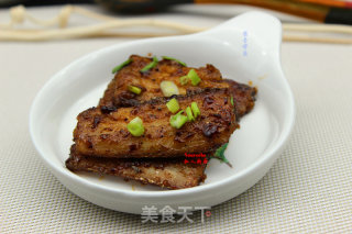 黑胡椒酱香带鱼的做法