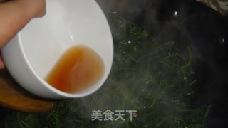 清炒草头的做法步骤：2