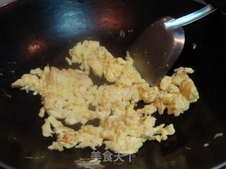 番茄炒鸡蛋的做法步骤：2