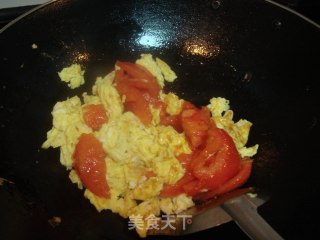 番茄炒鸡蛋的做法步骤：2